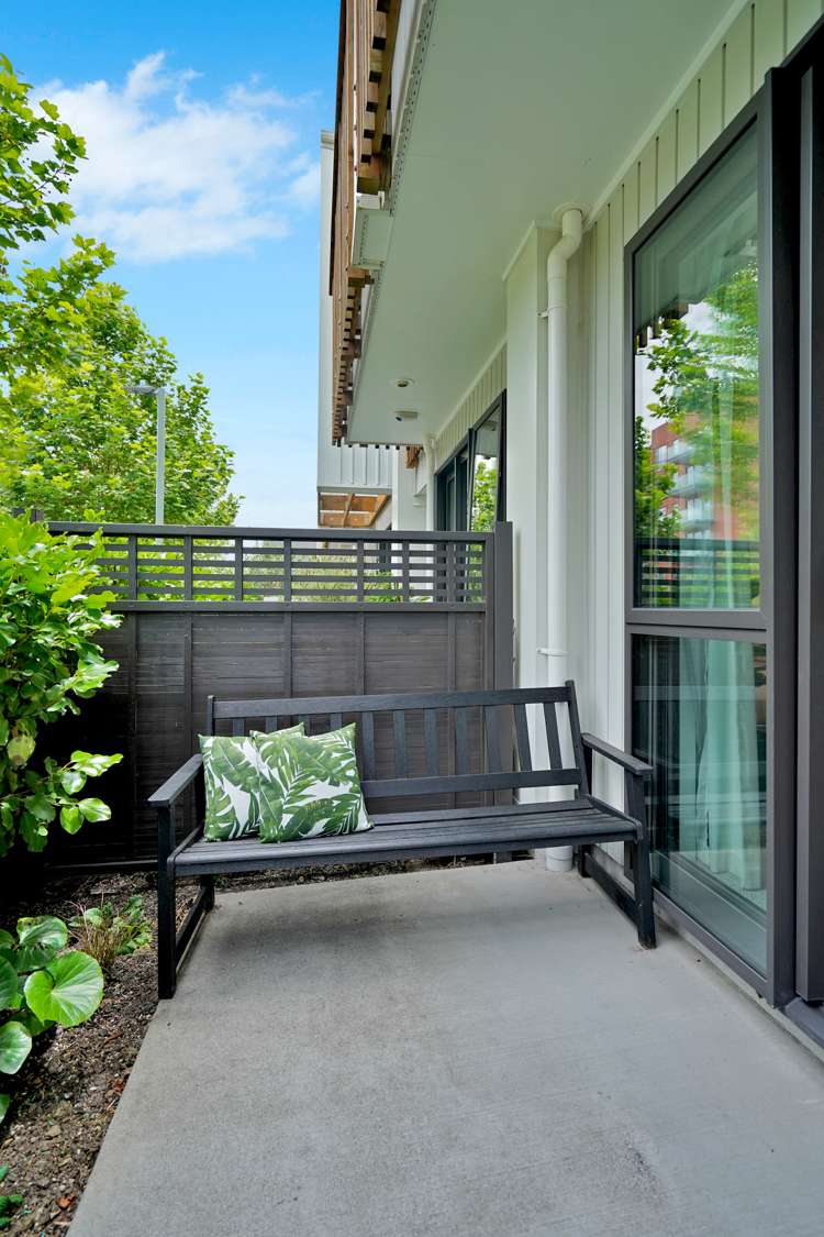 98 Squadron Drive Hobsonville_26