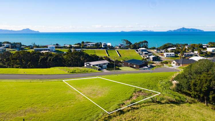 8 Starlight Place Langs Beach_1