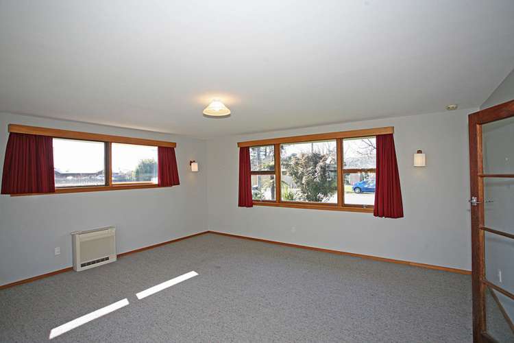 65 Moffat Drive Lincoln_14