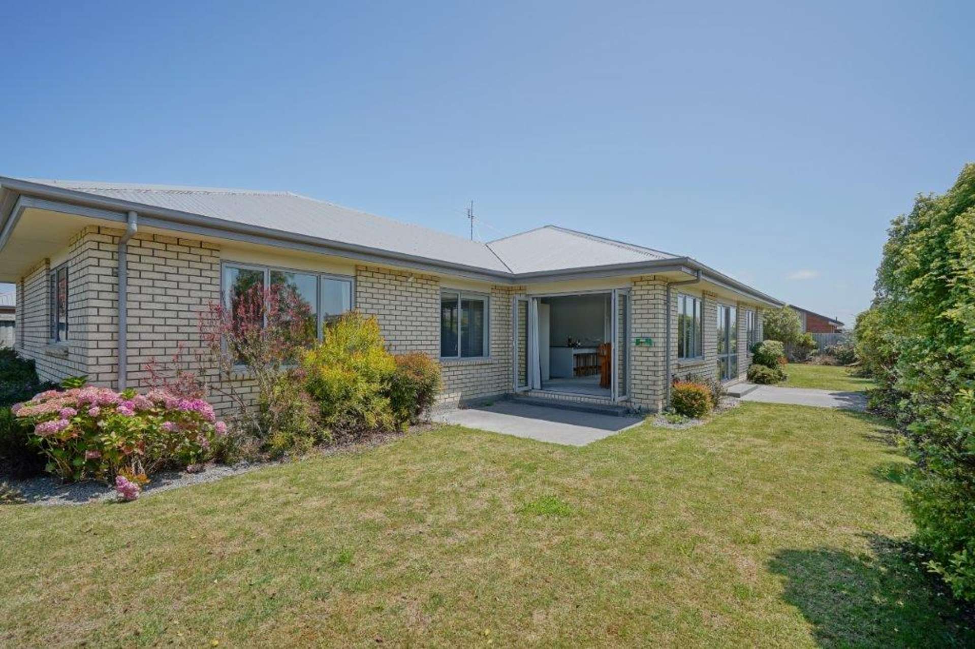 11 Saint Peters Close Woolston_0