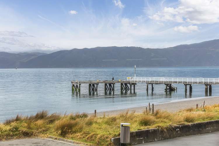 87 Marine Parade Seatoun_10