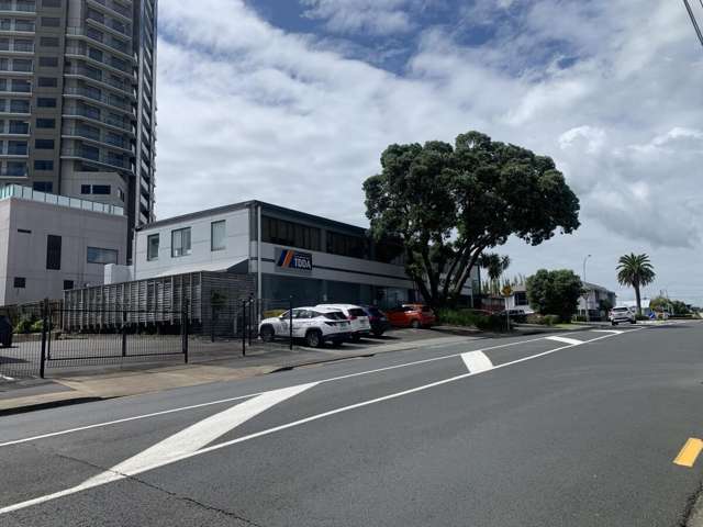 19 Byron Avenue Takapuna_1