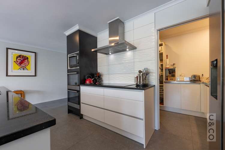 4 School Road Riverhead_16