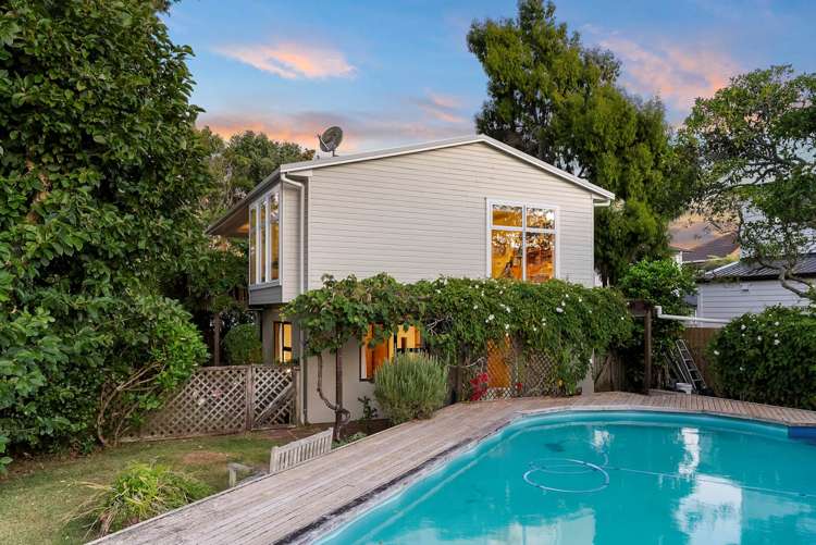 105 The Drive Epsom_15