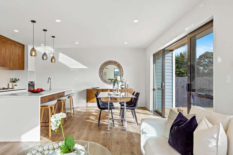 2 Paparahi Place Wainui_6