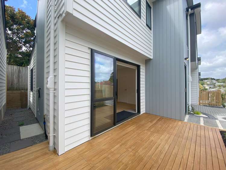 74E Gardner Avenue New Lynn_17