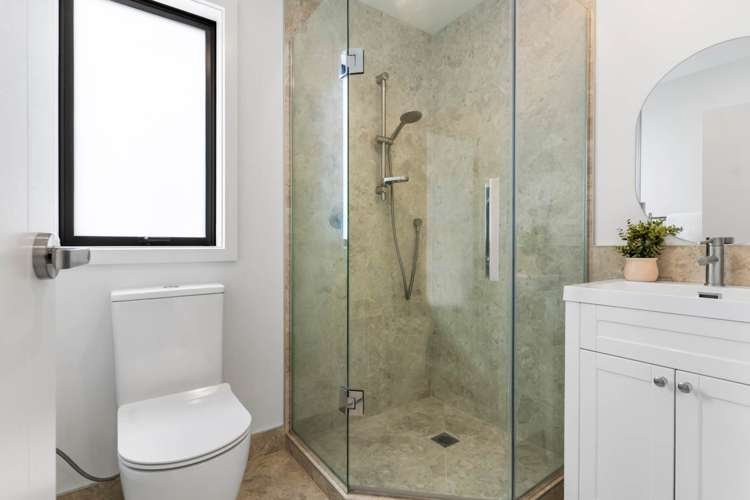 12&12A Blanc Road Silverdale_11