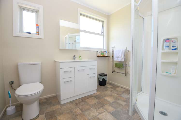 65 Victoria Street Carterton_10