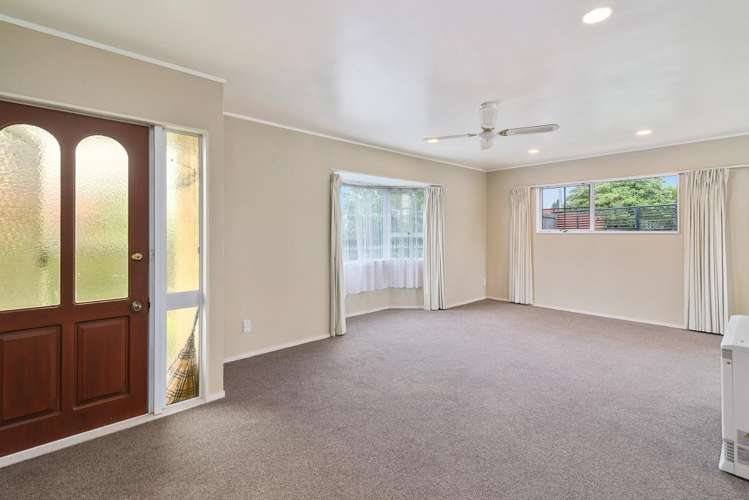 128A Ranolf Street Glenholme_11