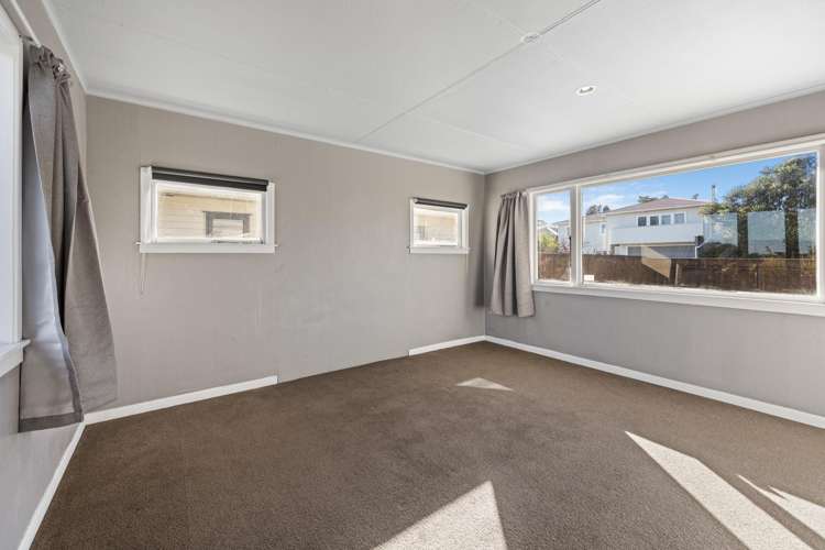 15 York Crescent Westown_8