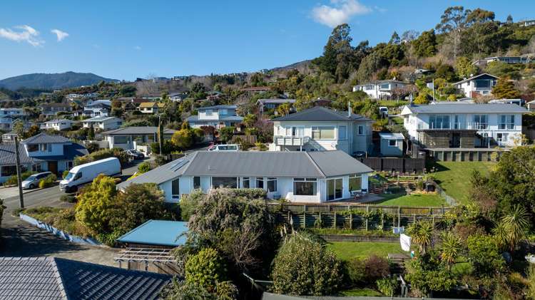 18 View Mount Stoke_2