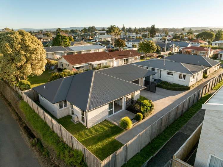 18C Hayes Avenue_0