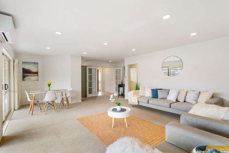 3/274 Wairau Road Glenfield_6