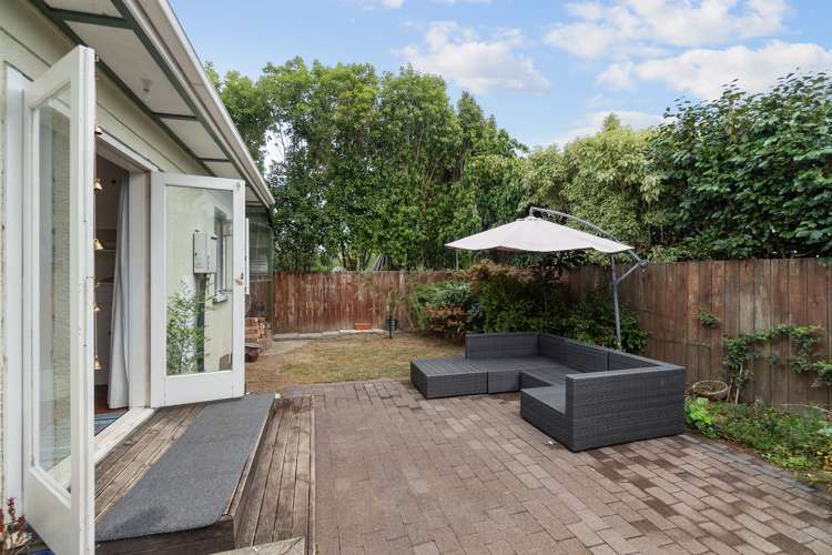 24 Bond Street Hamilton East_5