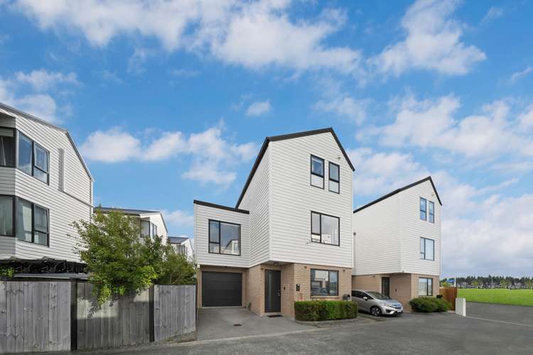 4 Manahau Lane Flat Bush_16