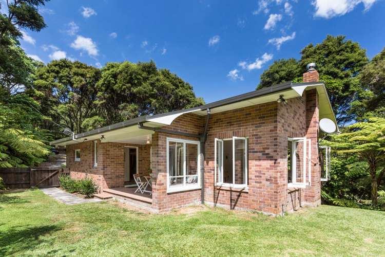 327 Titirangi Road Titirangi_1