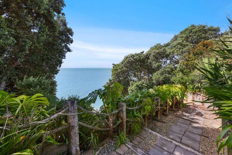 49 Torkar Road Clarks Beach_42