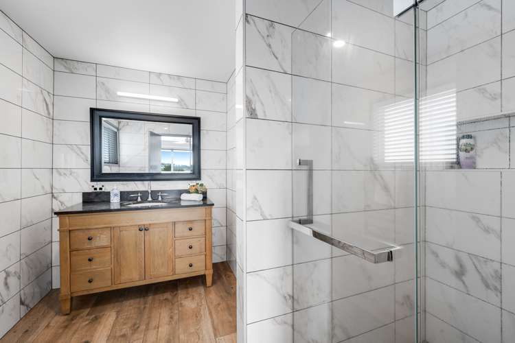 4/50 Cook Street Howick_14