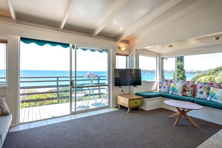 5 Sixth Avenue Onetangi_8