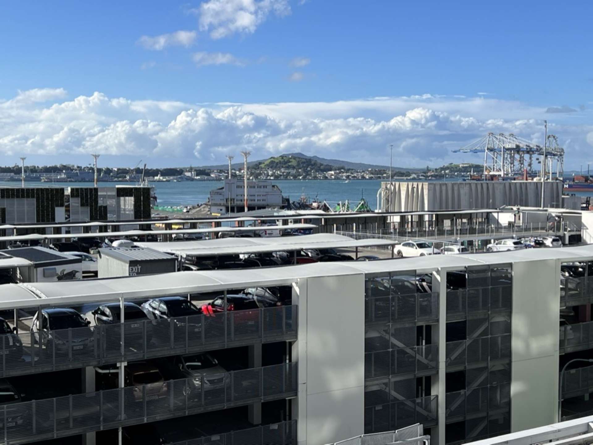 Scene  One/2 Beach Road 10015_0