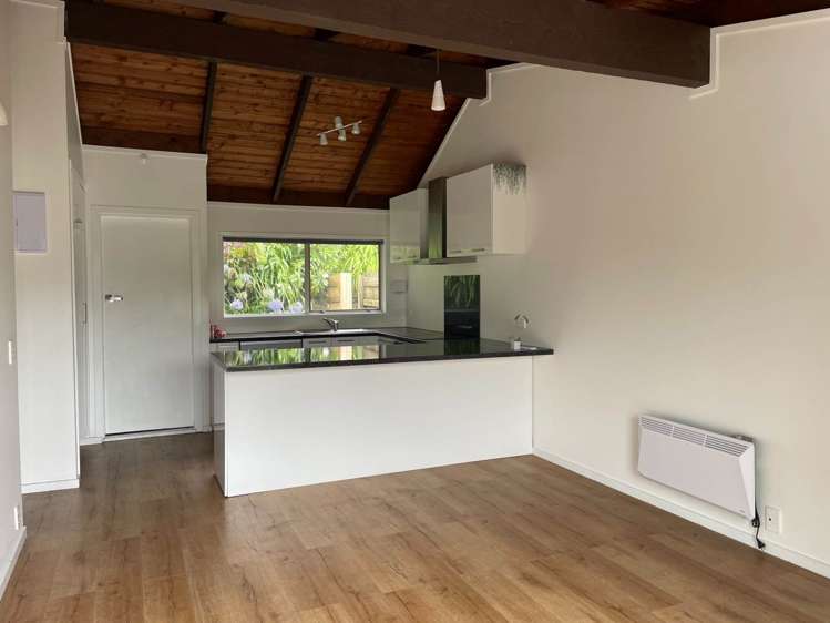 3/20 Blockhouse Bay Road Avondale_0