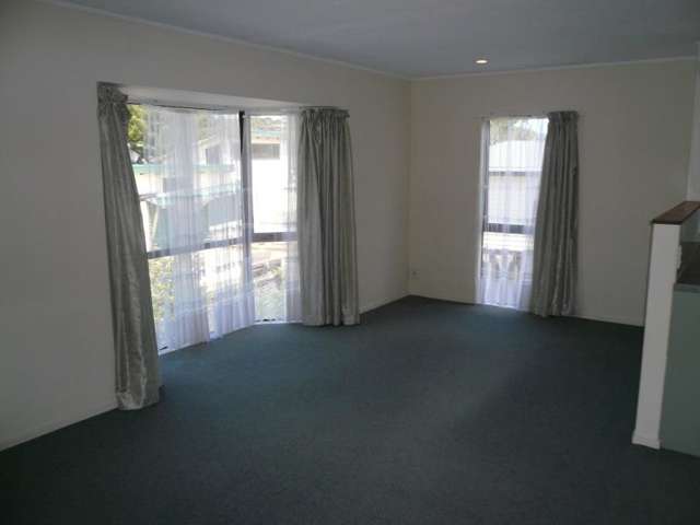 1/38 Atkinson Road Titirangi_3