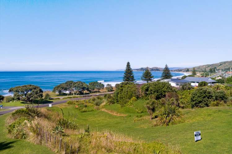 Lot 2 DP 568079, Sirrah Street Okitu_7