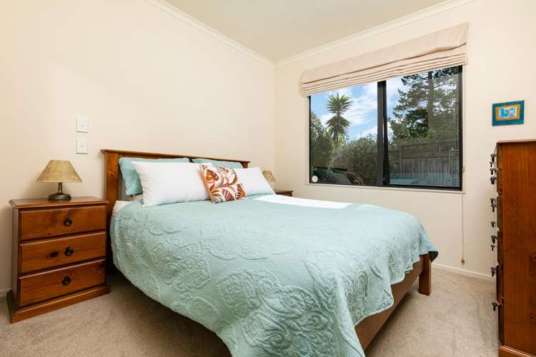 9 Maryann Place Greenhithe_9