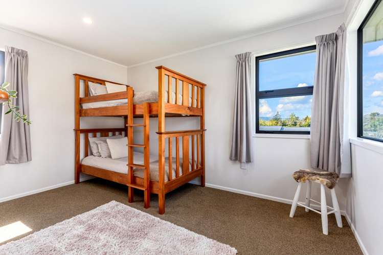 86 Field Street Silverstream_16