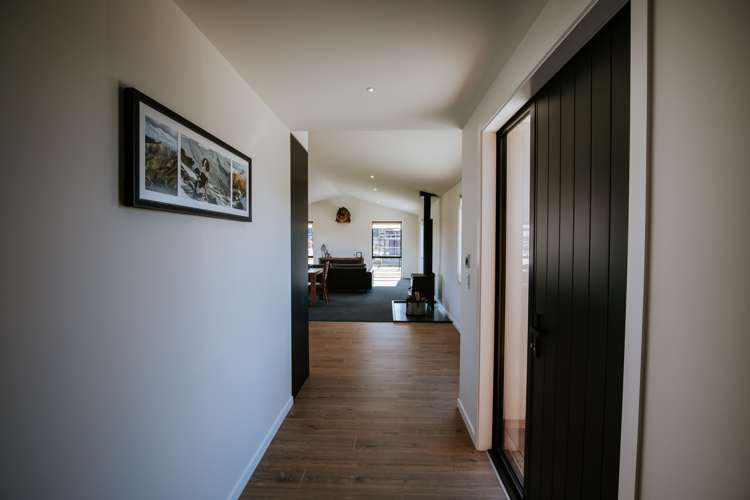 19 Pounamu Avenue Albert Town_6