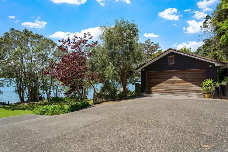 31 Young Street Mahurangi East_17