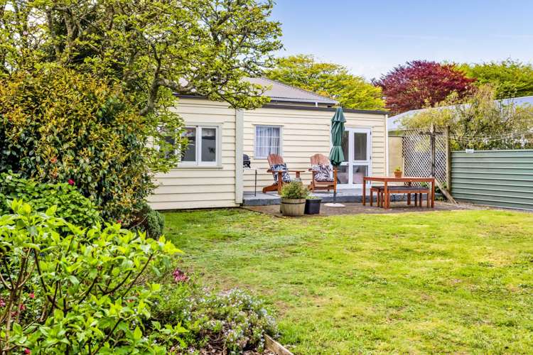 427 Broadway Stratford_18