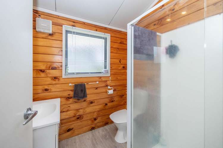 21a Acacia Crescent Glenview_10