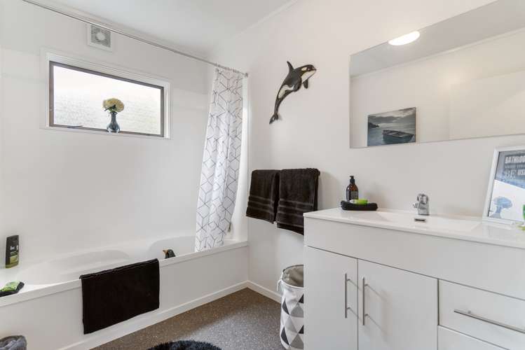 9a Pine Avenue Henderson_14