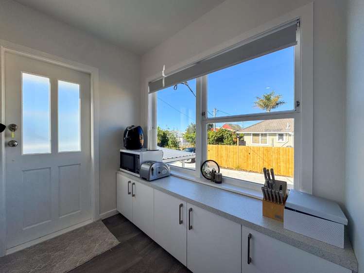 104 Chivalry Road 10878_5