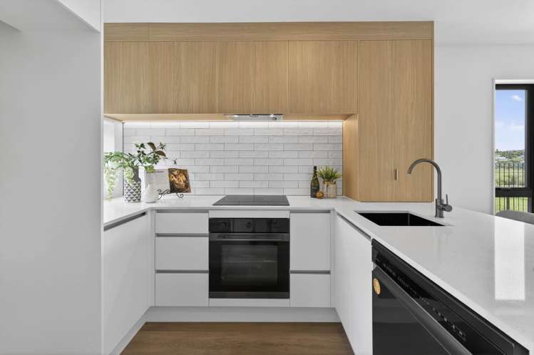 13/10 Ngaroma House Drive Hobsonville_6