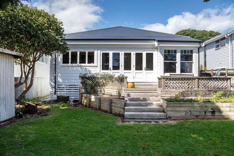 257 Courtenay Street Strandon_1