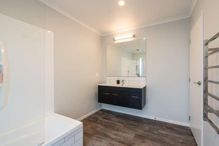 37 Lanark Street Balclutha_13