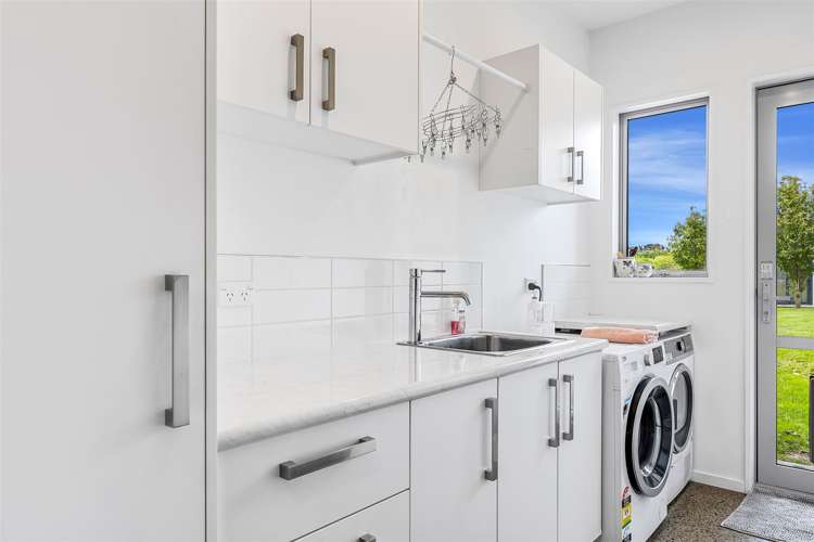 423 Mount Thomas Road Fernside_15