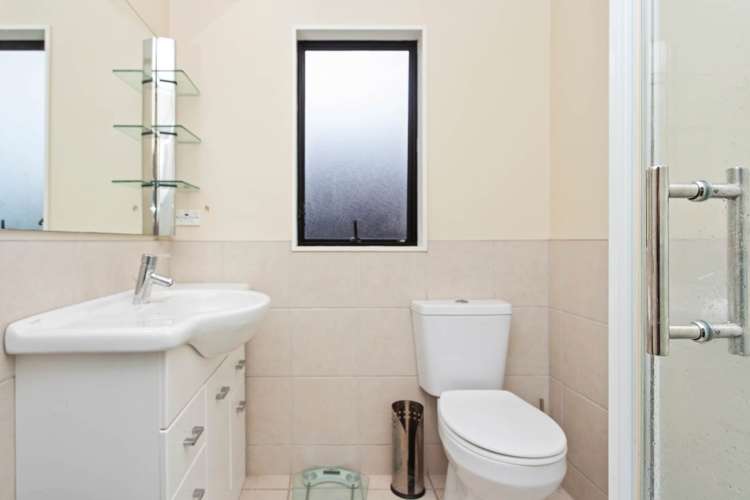 1/36 Sherwood Avenue Te Atatu South_13