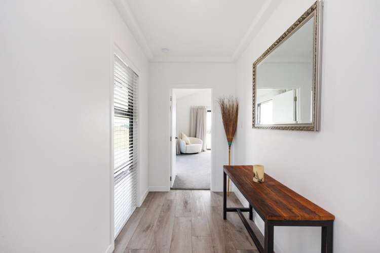 2 Mataki Lane Halcombe_15