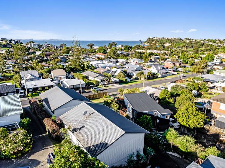 29b Holiday Road Stanmore Bay_3