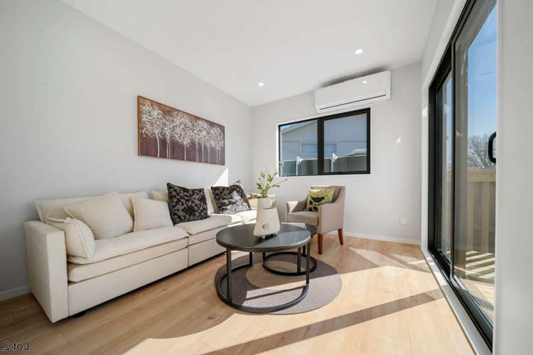 8D Clutha Crescent_3