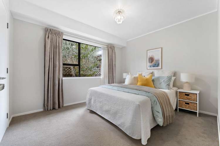 55 Meadowvale Avenue Forrest Hill_25