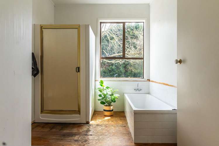 160 Cemetery Road Whatawhata_10