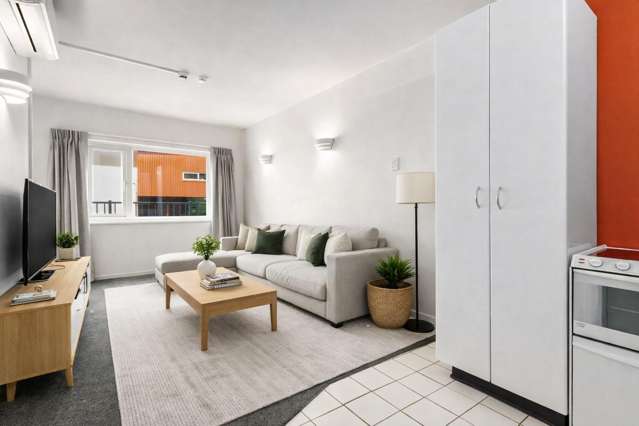 SMART AND SUPER CENTRAL IN ARO VALLEY