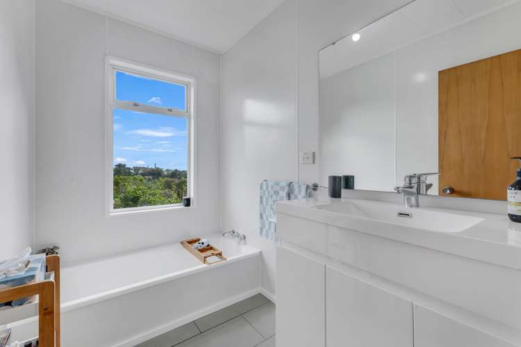 148 Mount View Road Bastia Hill_27