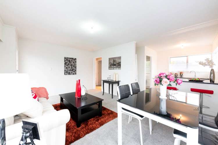 2/15 Sharland Avenue Manurewa_1