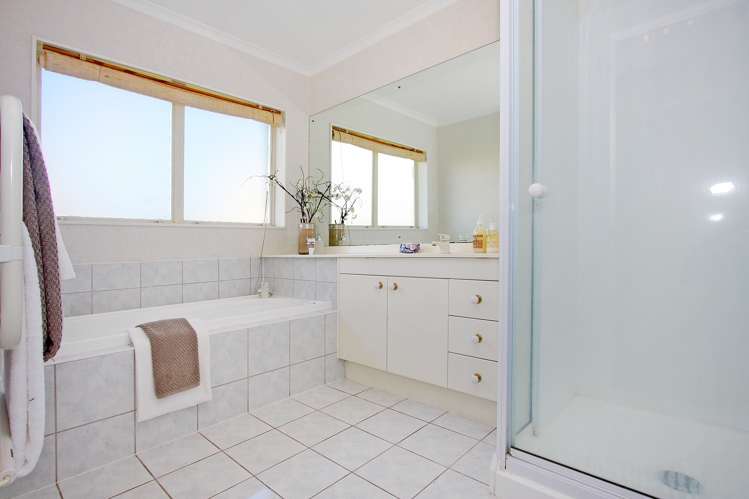 172 Botany Road Botany Downs_11