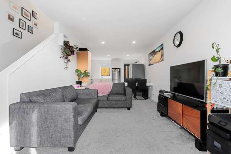 3/6 Saint Leonards Road Kelston_2